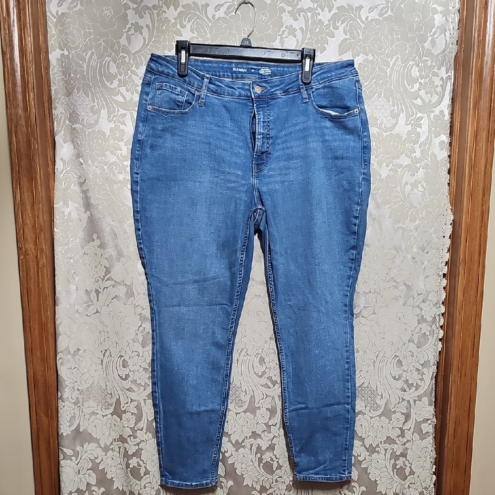 Old Navy Blue Ankle Cropped Jeans